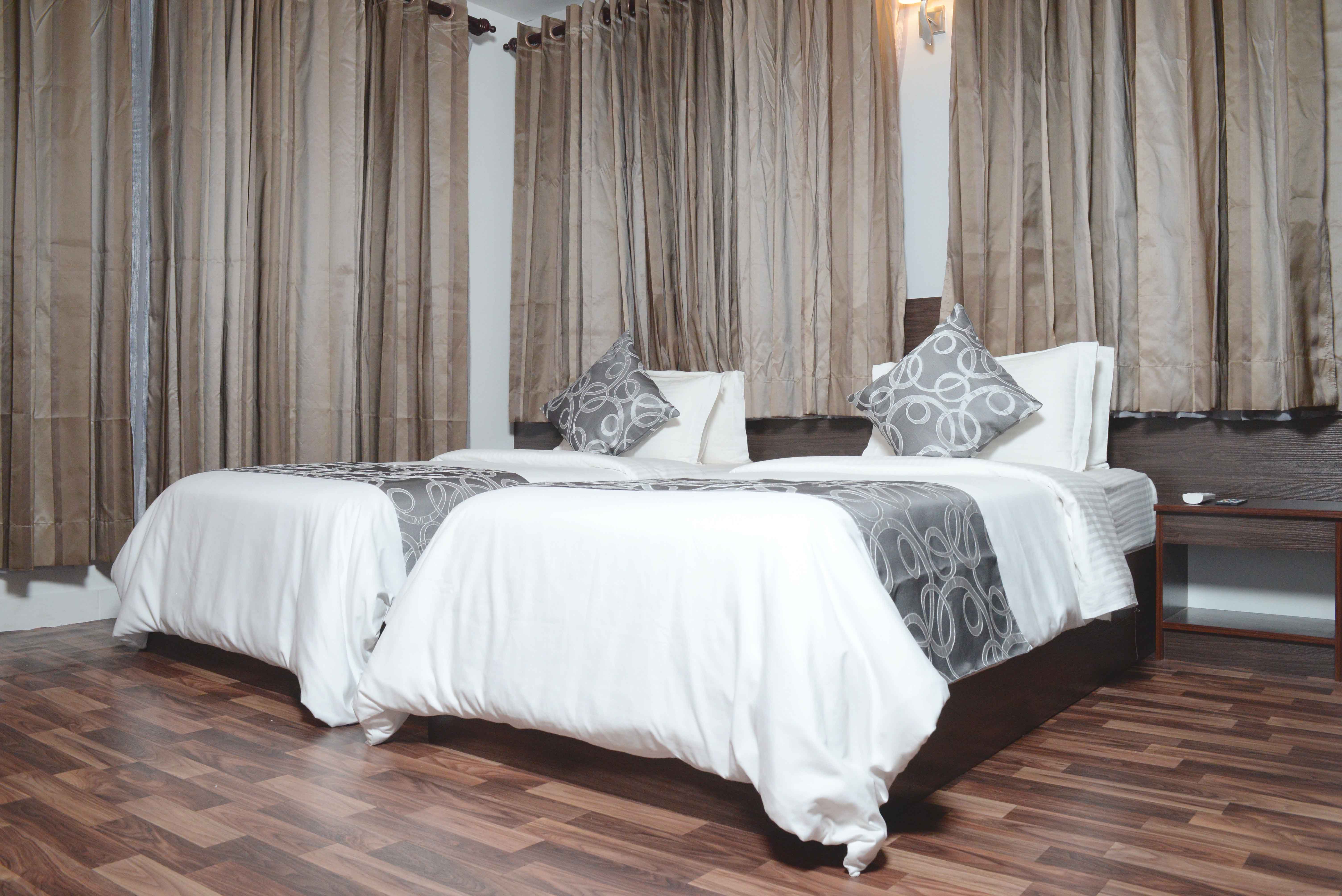 North Edge Inn - Property