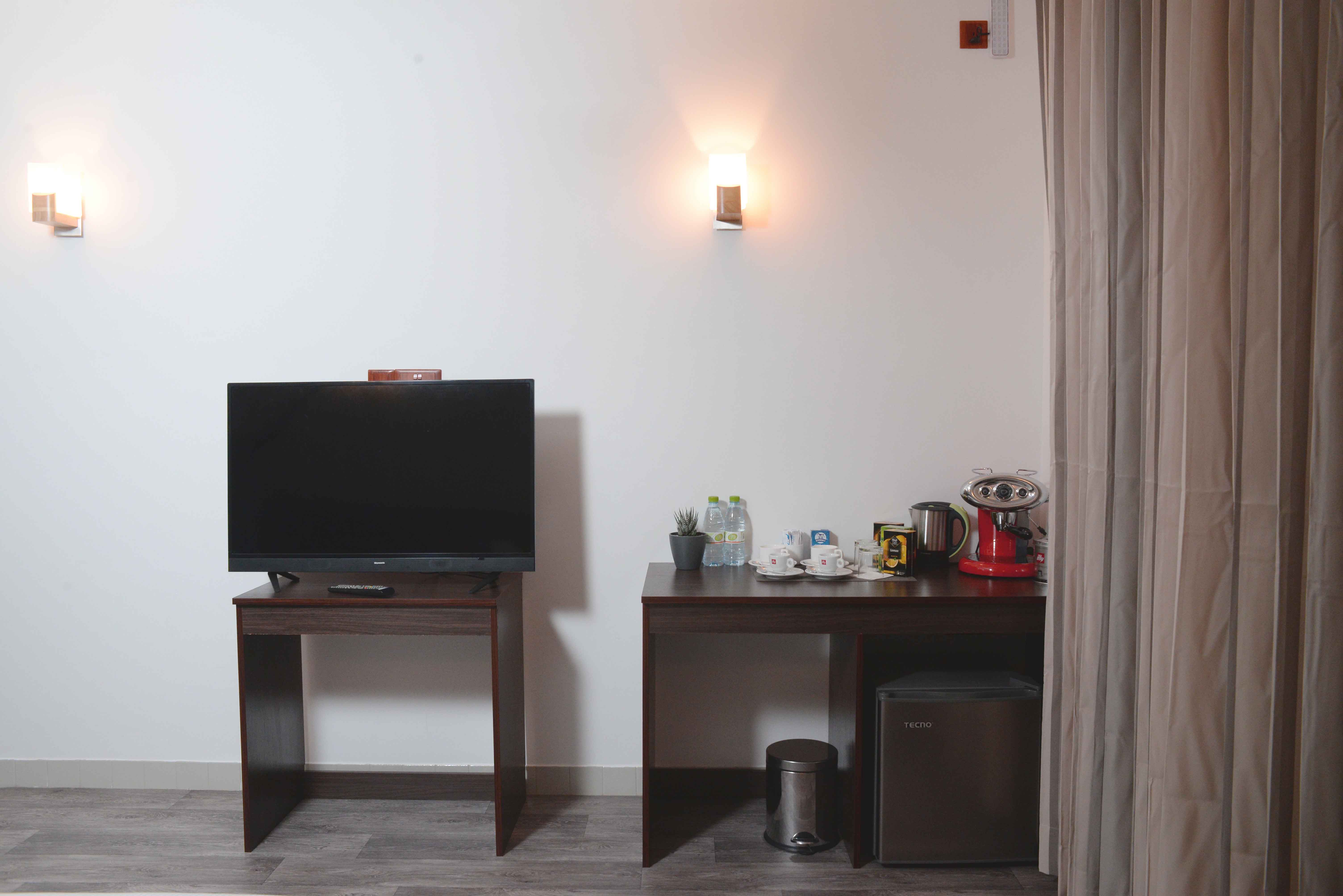 North Edge Inn - Property